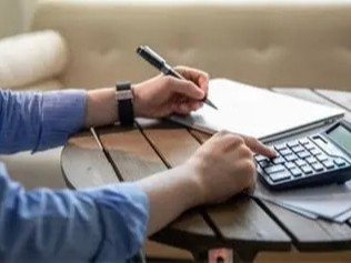 什么是<i style='color:red'>香港公司离岸申索</i>？